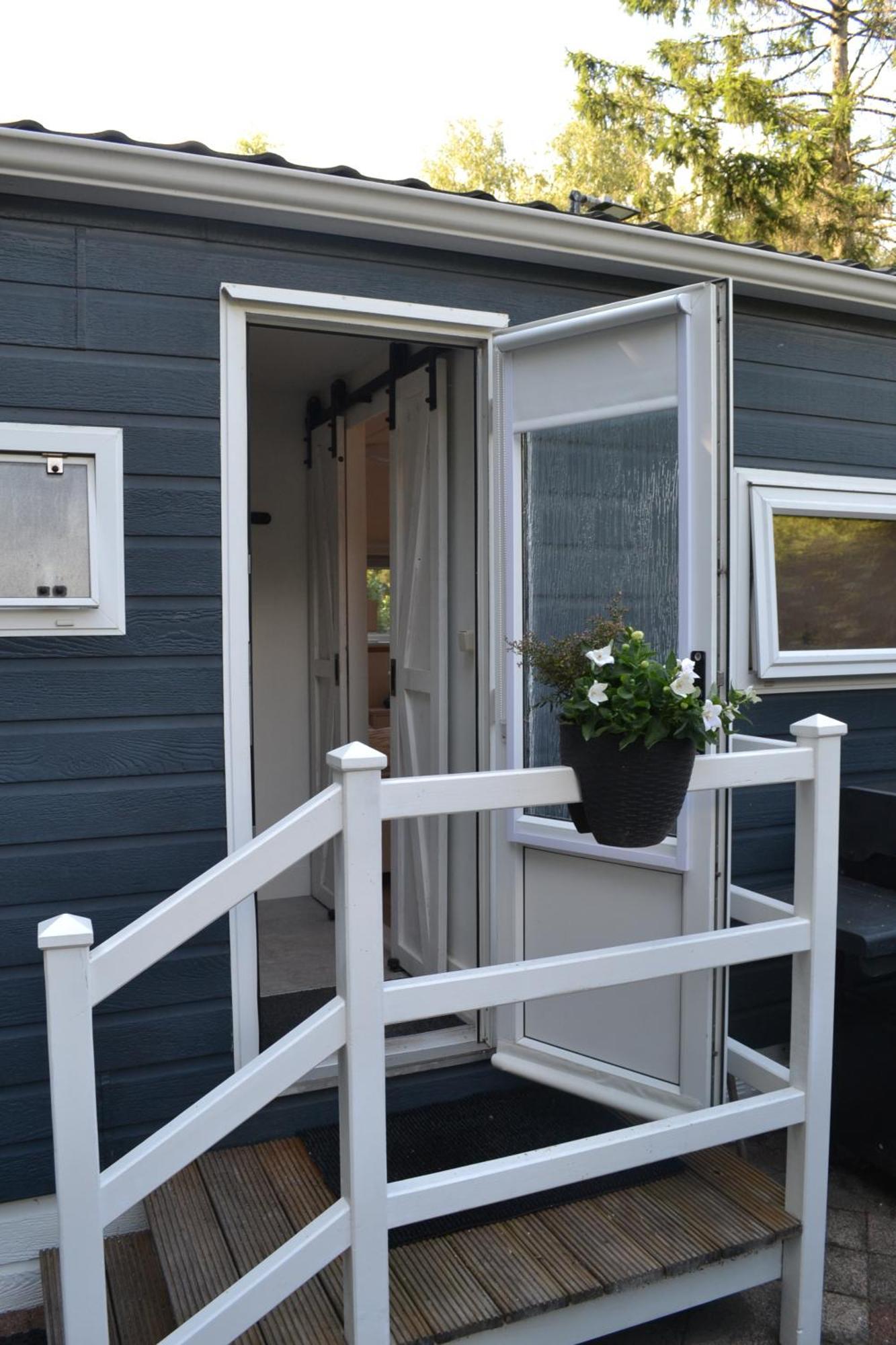Modern Chalet In De Bossen Van De Veluwe Epe Eksteriør billede